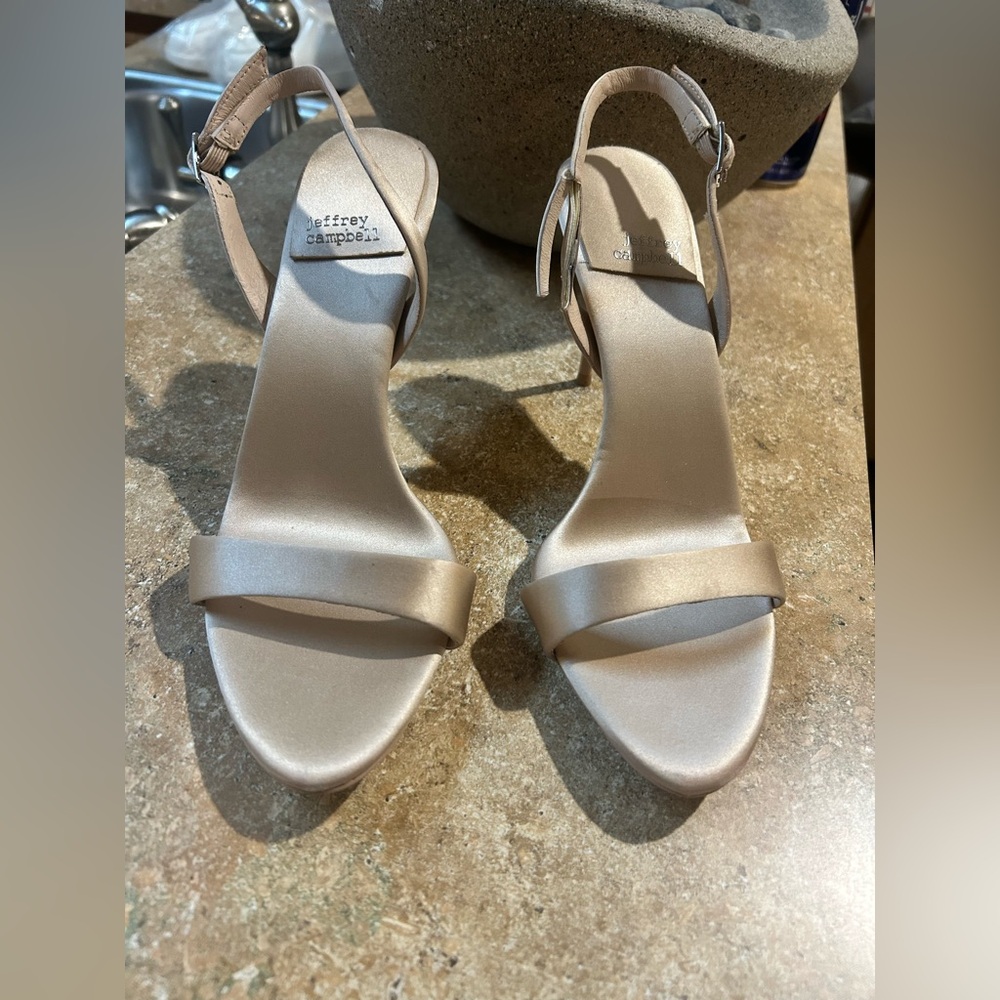 Jeffrey Campbell Go-Getter Slingback Heel *Elegant!!
